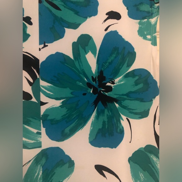 Jones Wear Sleeveless Floral Print Dress - Picture 9 of 10